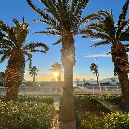 "Les Palmiers" Studio Spacieux Vue Mer Terrasse & Parking Saint-Cyr-sur-Mer Εξωτερικό φωτογραφία