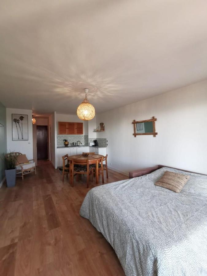 "Les Palmiers" Studio Spacieux Vue Mer Terrasse & Parking Saint-Cyr-sur-Mer Εξωτερικό φωτογραφία
