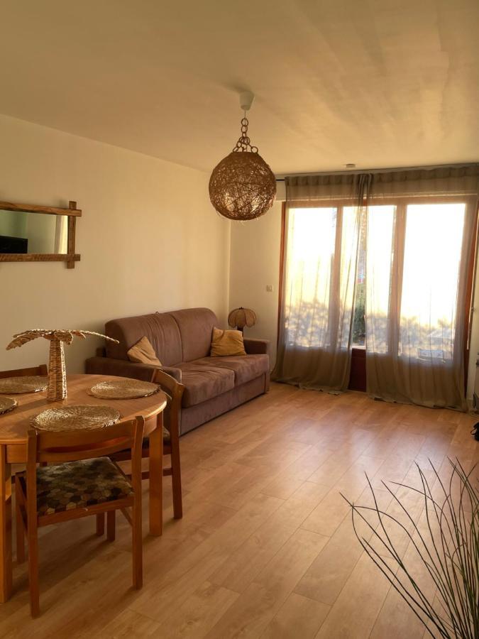"Les Palmiers" Studio Spacieux Vue Mer Terrasse & Parking Saint-Cyr-sur-Mer Εξωτερικό φωτογραφία